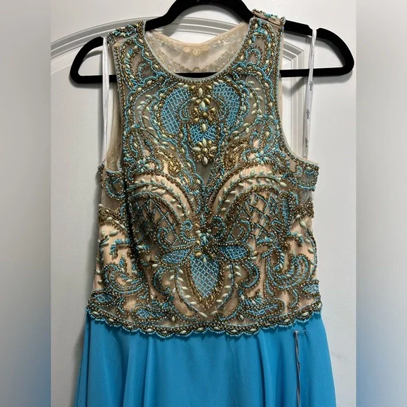 NWT Size 12 SPARKLE Beaded Halter Evening Gown